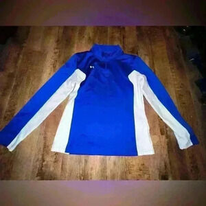 UA under Armour long sleeve two-tone cold gear shirt